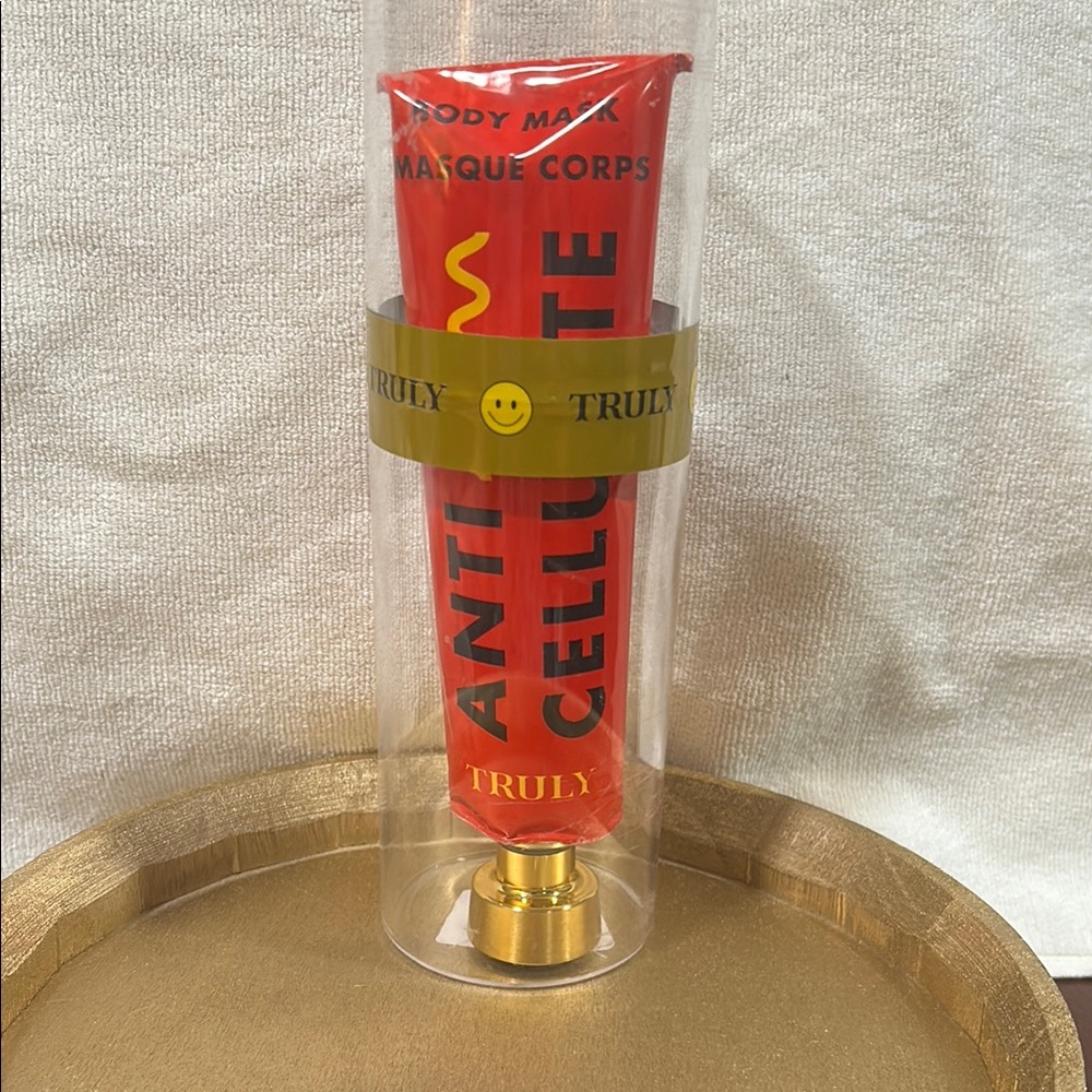 TRULY Red Body Mask with Gold Cap - Picture 10 of 10